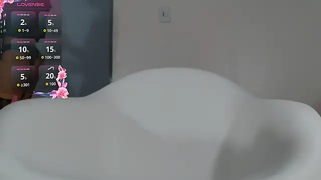 Snapshot of Little_Leksa chatting on 18, 2, 2026 Little Leksa online show from 18, 2, 2026