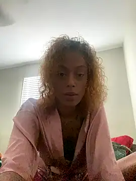 Snapshot of Deehoneybaby chatting on 6, 1, 2026 Deehoneybaby online show from 6, 1, 2026