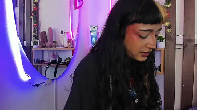 Snapshot of MeowMota_ chatting on 28, 4, 2026 MeowMota online show from 28, 4, 2026