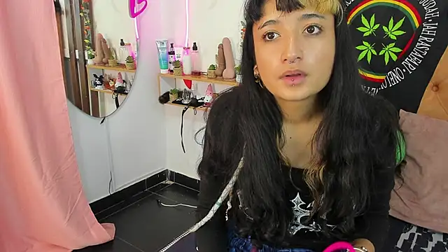 Snapshot of MeowMota_ chatting on 21, 5, 2026 MeowMota online show from 21, 5, 2026