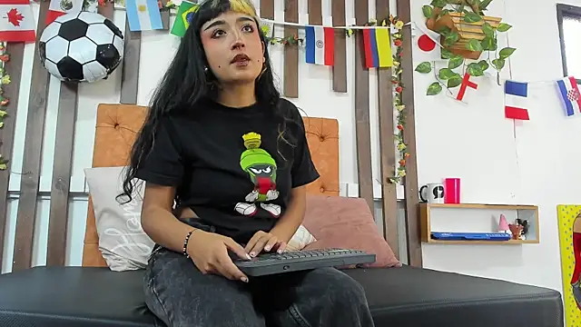 Snapshot of MeowMota_ chatting on 14, 7, 2026 MeowMota online show from 14, 7, 2026