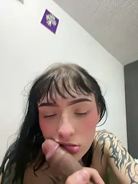 Snapshot of dulce-katt chatting on 14, 4, 2026 dulce-katt online show from 14, 4, 2026