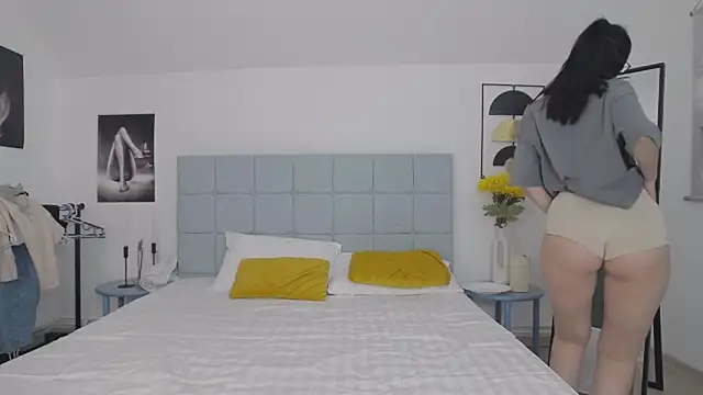 Snapshot of AmayaDominique chatting on 14, 1, 2026 AmayaDominique online show from 14, 1, 2026