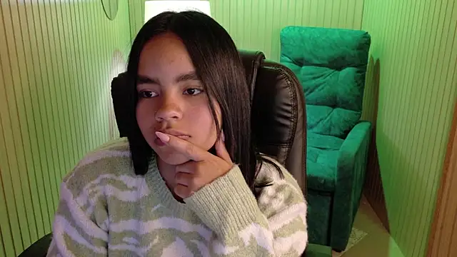 SofiaMante  online show from 25, 3, 2026