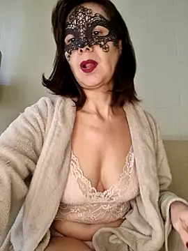 larizinha2026 online show from 25, 5, 2026