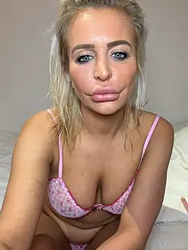 Snapshot of AliceDx chatting on 19, 2, 2026 AliceDx online show from 19, 2, 2026