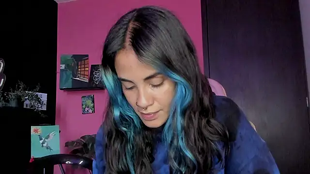 Snapshot of azula_lillet chatting on 6, 3, 2026 azula lillet online show from 6, 3, 2026