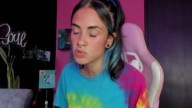 Snapshot of azula_lillet chatting on 10, 3, 2026 azula lillet online show from 10, 3, 2026