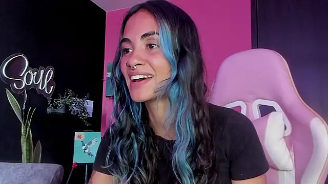 Snapshot of azula_lillet chatting on 11, 3, 2026 azula lillet online show from 11, 3, 2026