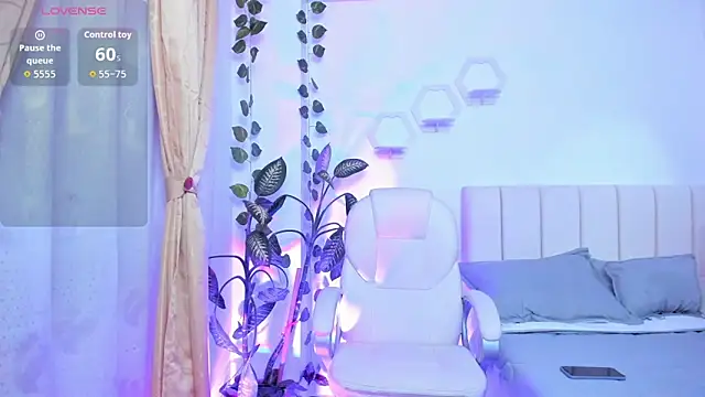 emily7  online show from 3, 3, 2026