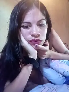 Chiquitoperopeligroso4 online show from 10, 4, 2026