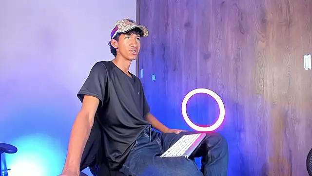 neitan miller  online show from 19, 2, 2026