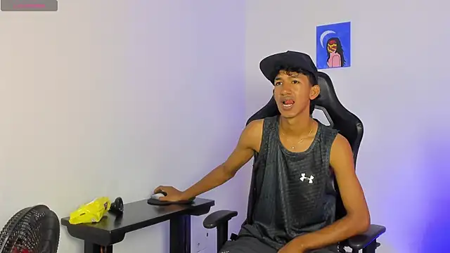 Snapshot of neitan_miller_ chatting on 25, 5, 2026 neitan miller online show from 25, 5, 2026