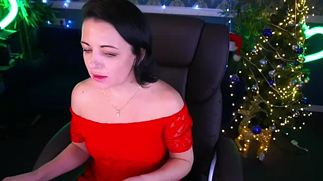 Dafni Monn online show from 2, 1, 2025