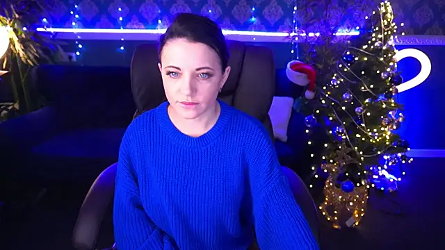 Dafni Monn online show from 5, 1, 2025