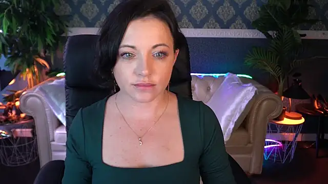 Dafni Monn online show from 4, 5, 2026