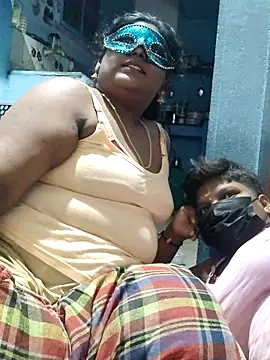 Snapshot of divyasree1431 chatting on 8, 3, 2026 divyasree1431 online show from 8, 3, 2026