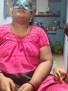 Snapshot of divyasree1431 chatting on 18, 3, 2026 divyasree1431 online show from 18, 3, 2026