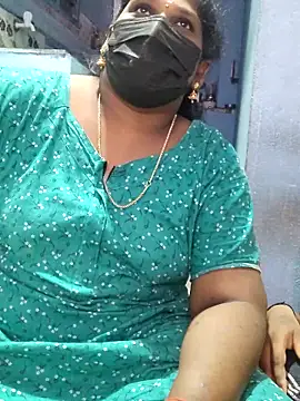 Snapshot of divyasree1431 chatting on 3, 4, 2026 divyasree1431 online show from 3, 4, 2026