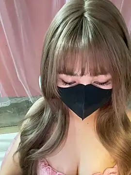 -Violet-t online show from 4, 4, 2026