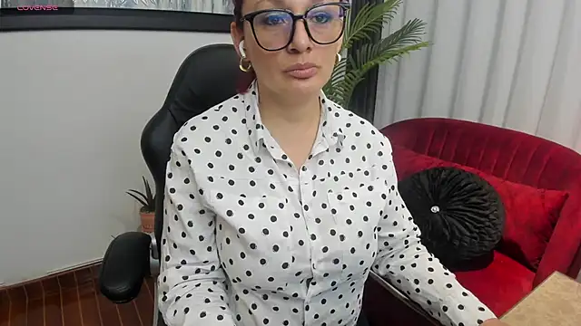 VictoriaPaker online show from 14, 5, 2026