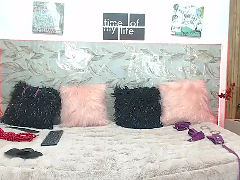 Snapshot of rossyvalbuena chatting on 25, 2, 2026 rossyvalbuena online show from 25, 2, 2026