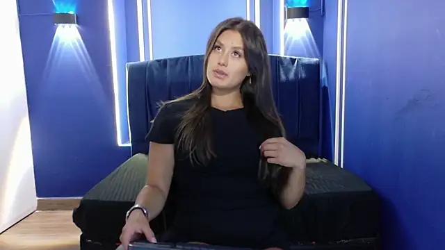 Snapshot of Miaa_1900 chatting on 7, 1, 2026 Miaa 1900 online show from 7, 1, 2026