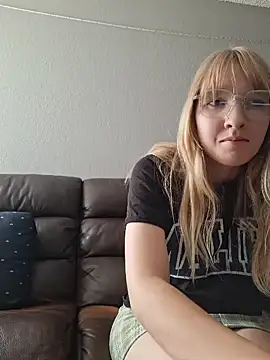 BunnySnowFlake online show from 22, 4, 2026