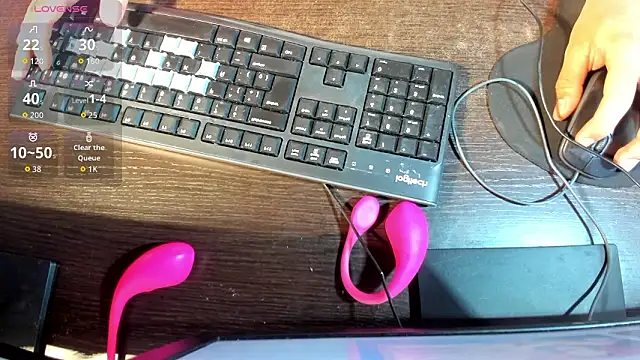 LyraFrost5 online show from 15, 2, 2026