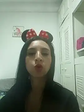 mariana santacoloma online show from 15, 6, 2026