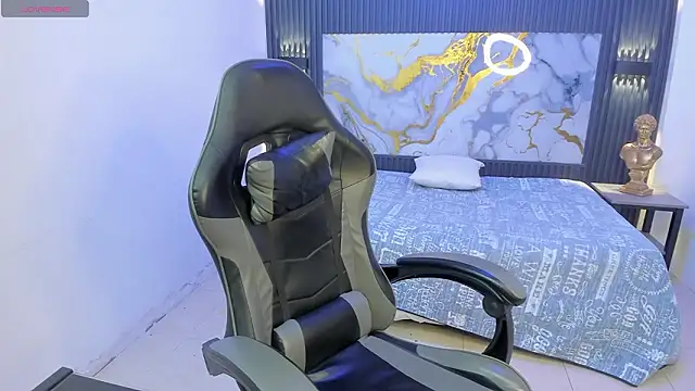 Dark Desiree18 online show from 19, 3, 2026