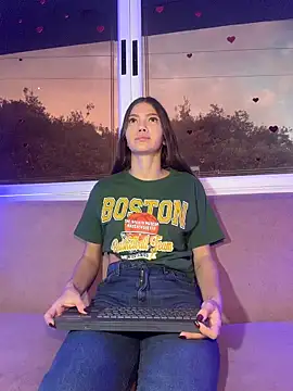 Snapshot of EmmaJhoons chatting on 21, 2, 2026 EmmaJhoons online show from 21, 2, 2026