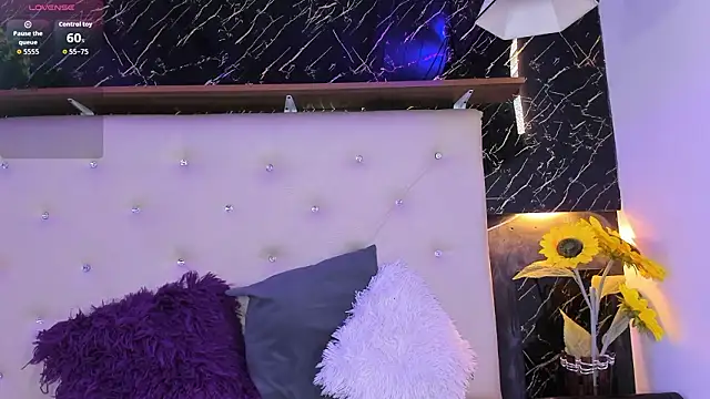 Snapshot of Renata_blue chatting on 18, 3, 2026 Renata blue online show from 18, 3, 2026