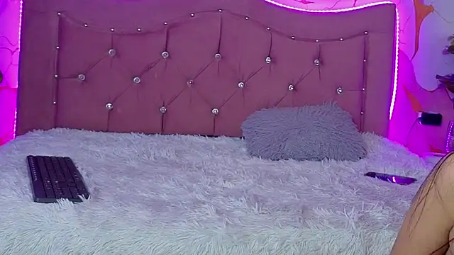 jasmine star12 online show from 7, 2, 2026