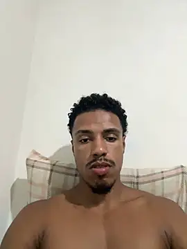 Snapshot of LorenzoBlack27 chatting on 19, 4, 2026 LorenzoBlack27 online show from 19, 4, 2026