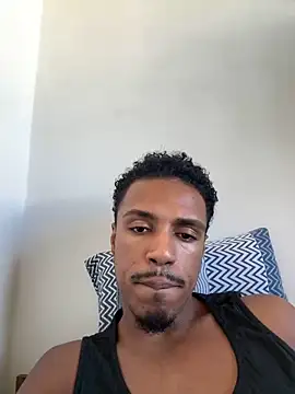 Snapshot of LorenzoBlack27 chatting on 24, 4, 2026 LorenzoBlack27 online show from 24, 4, 2026