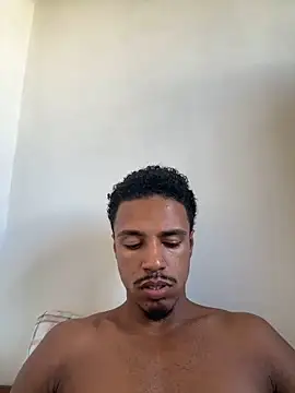 Snapshot of LorenzoBlack27 chatting on 26, 4, 2026 LorenzoBlack27 online show from 26, 4, 2026