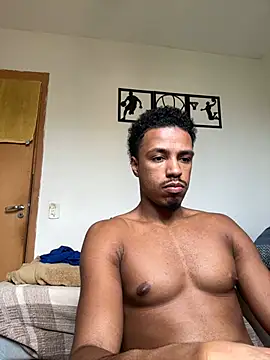 Snapshot of LorenzoBlack27 chatting on 16, 5, 2026 LorenzoBlack27 online show from 16, 5, 2026