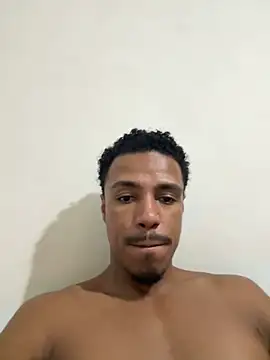 Snapshot of LorenzoBlack27 chatting on 17, 5, 2026 LorenzoBlack27 online show from 17, 5, 2026