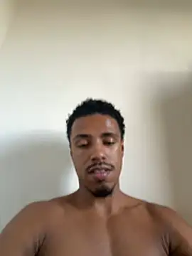 Snapshot of LorenzoBlack27 chatting on 17, 5, 2026 LorenzoBlack27 online show from 17, 5, 2026