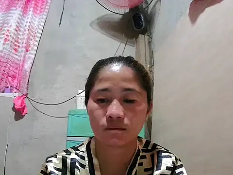 lovelyxxx88 online show from 8, 4, 2026