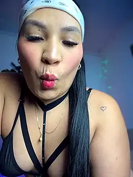 Snapshot of YaraXX1 chatting on 2, 4, 2026 YaraXX1 online show from 2, 4, 2026