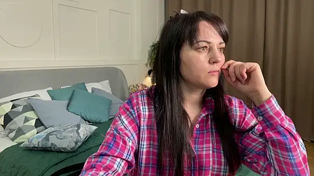  SilkyShadow  online show from 2, 2, 2026