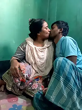 Romantic Boudi33 online show from 8, 1, 2026