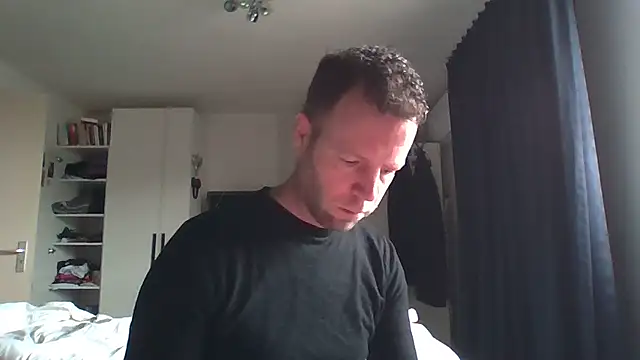 Snapshot of Vector1982 chatting on 15, 1, 2026 Vector1982 online show from 15, 1, 2026