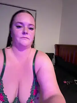 carinabro10 online show from 16, 5, 2026