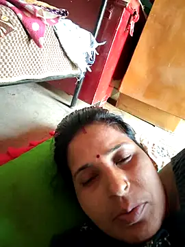 Snapshot of Reena_lodha chatting on 22, 4, 2026 Reena lodha online show from 22, 4, 2026