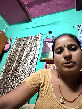 Snapshot of Reena_lodha chatting on 9, 5, 2026 Reena lodha online show from 9, 5, 2026
