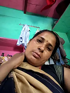 Snapshot of Reena_lodha chatting on 11, 5, 2026 Reena lodha online show from 11, 5, 2026
