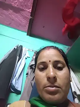 Snapshot of Reena_lodha chatting on 17, 5, 2026 Reena lodha online show from 17, 5, 2026